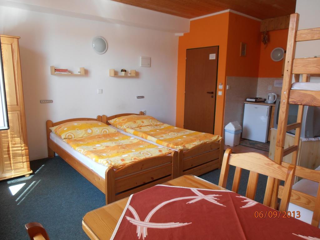 Hotel Zeleny Dom à Bojnice Extérieur photo