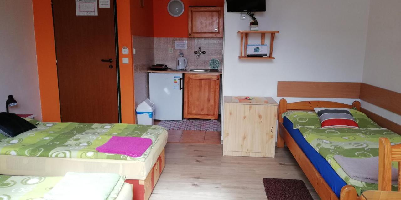 Hotel Zeleny Dom à Bojnice Extérieur photo